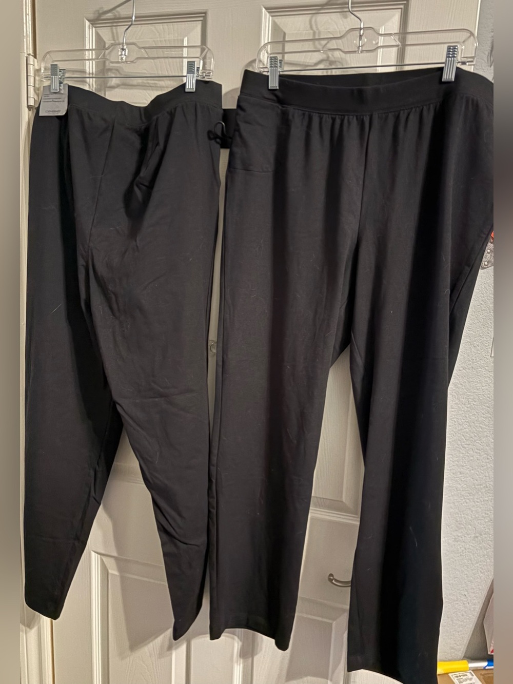 420- 2 pairs of Catherine’s 1xl (18/20) straight leg legging